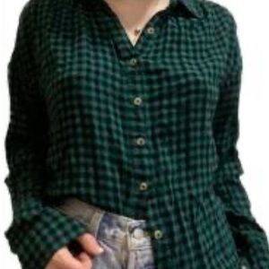Forever 21 Black and Green Checkered Button Down Shirt